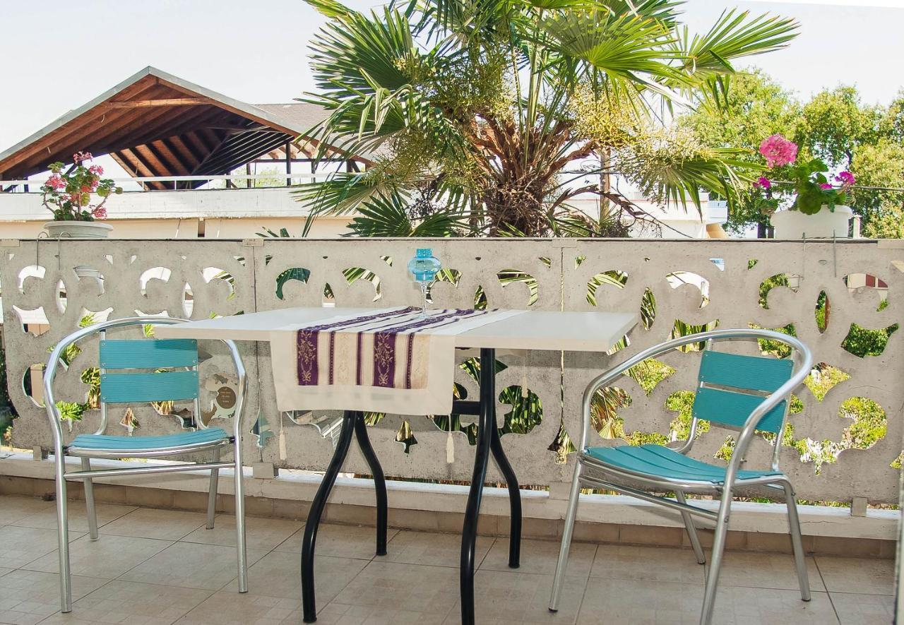 קמנה וורלה Ronzi Apartments מראה חיצוני תמונה