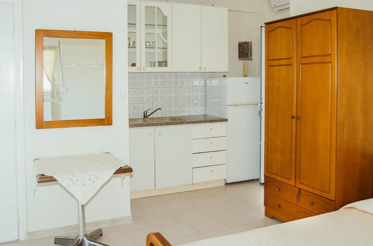 קמנה וורלה Ronzi Apartments מראה חיצוני תמונה