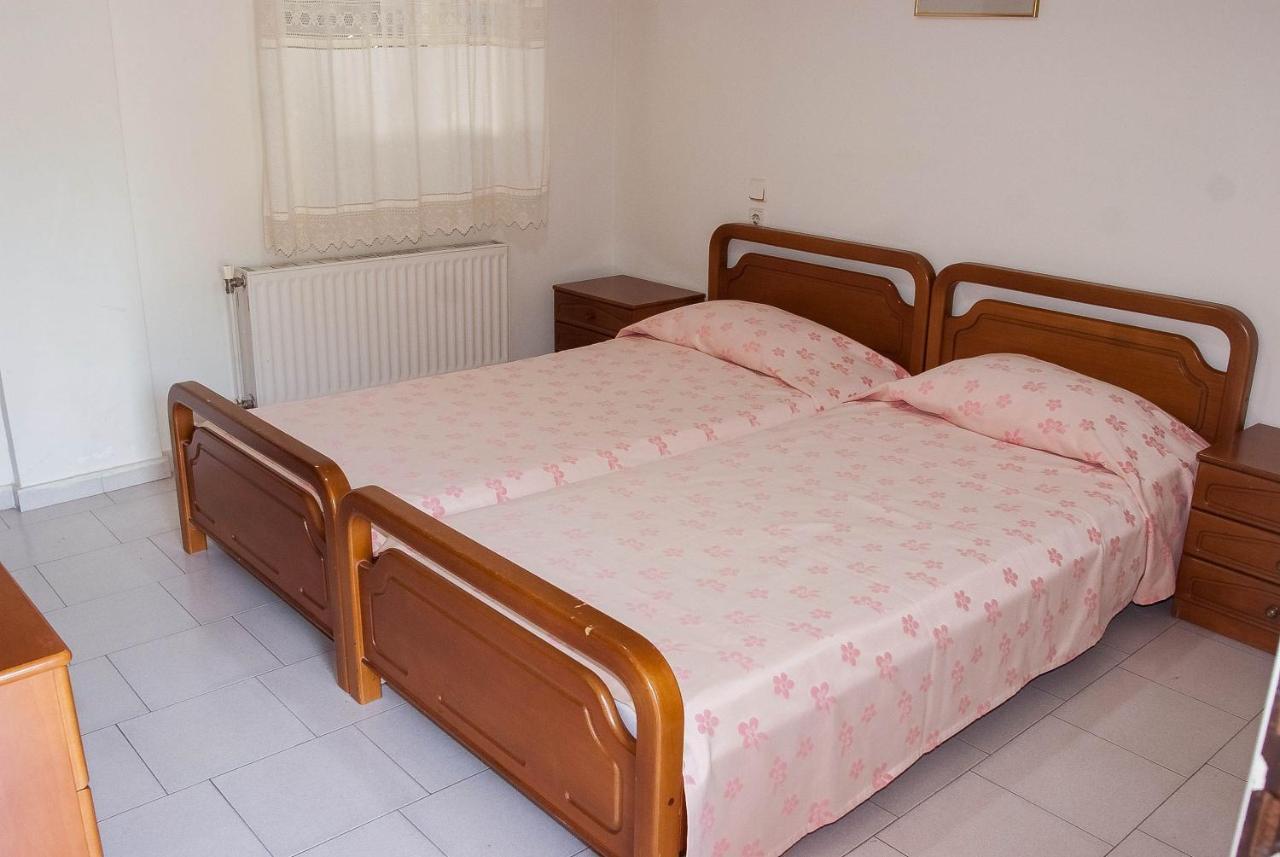 קמנה וורלה Ronzi Apartments מראה חיצוני תמונה