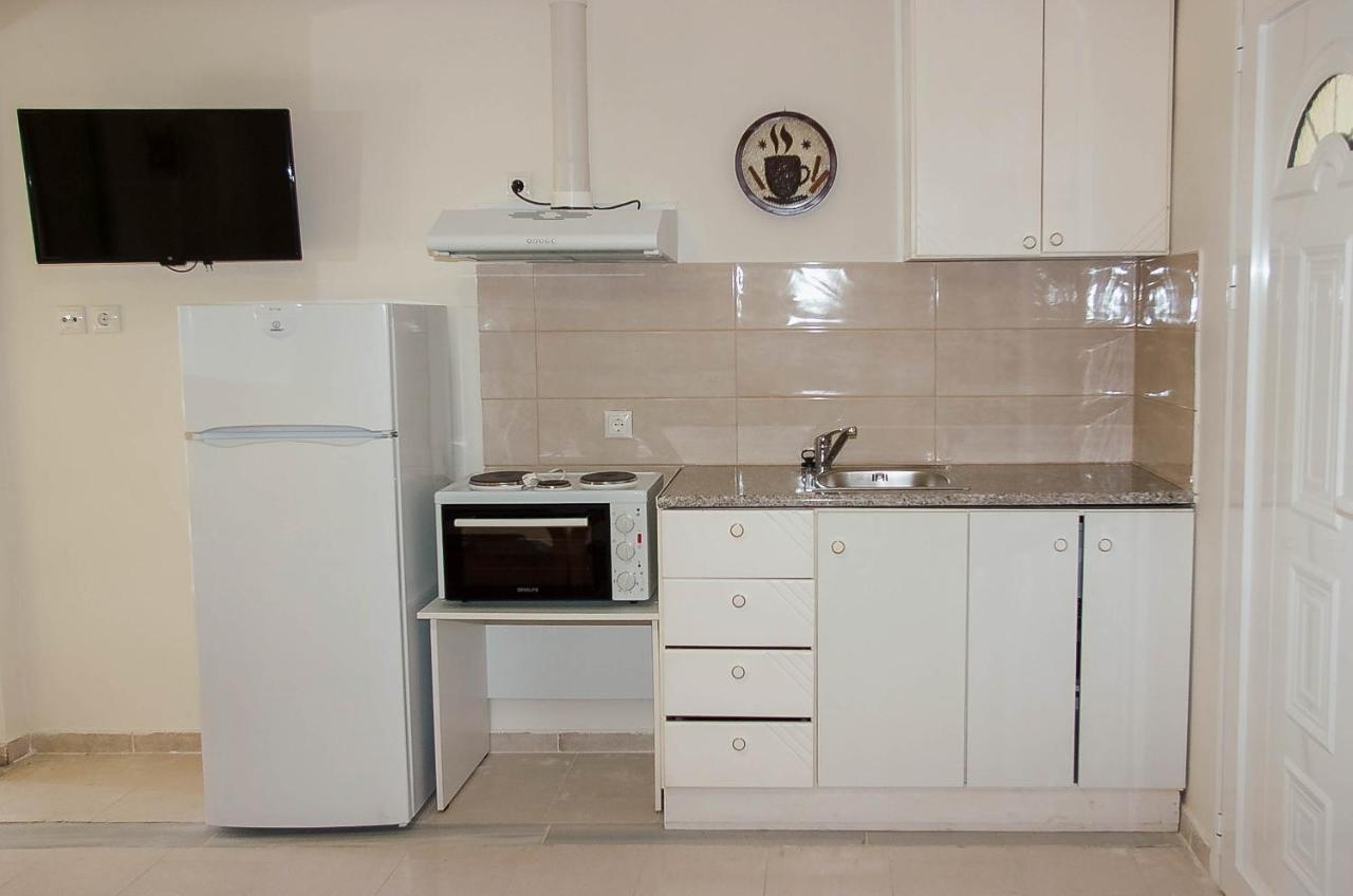 קמנה וורלה Ronzi Apartments מראה חיצוני תמונה