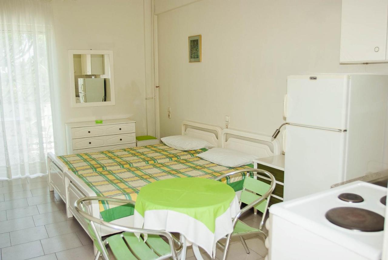 קמנה וורלה Ronzi Apartments מראה חיצוני תמונה