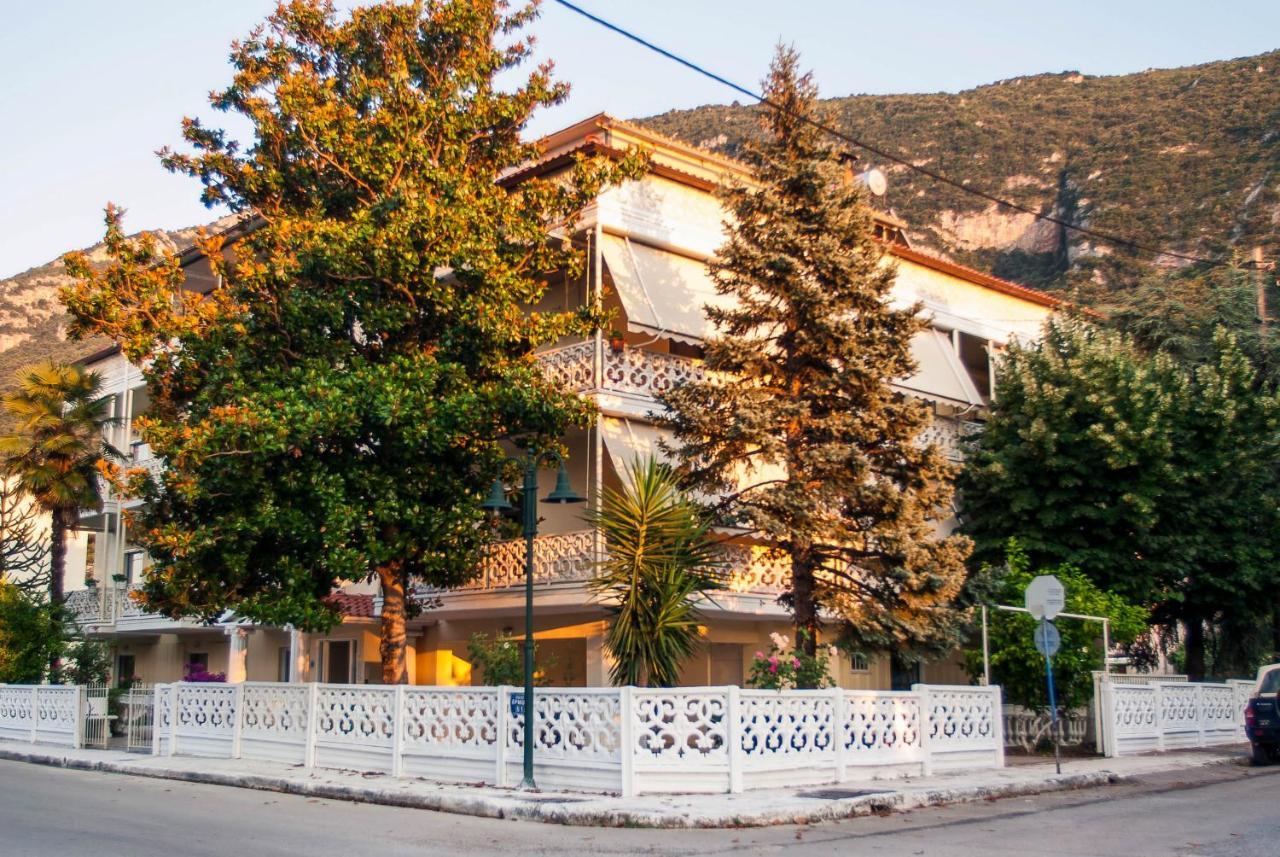 קמנה וורלה Ronzi Apartments מראה חיצוני תמונה