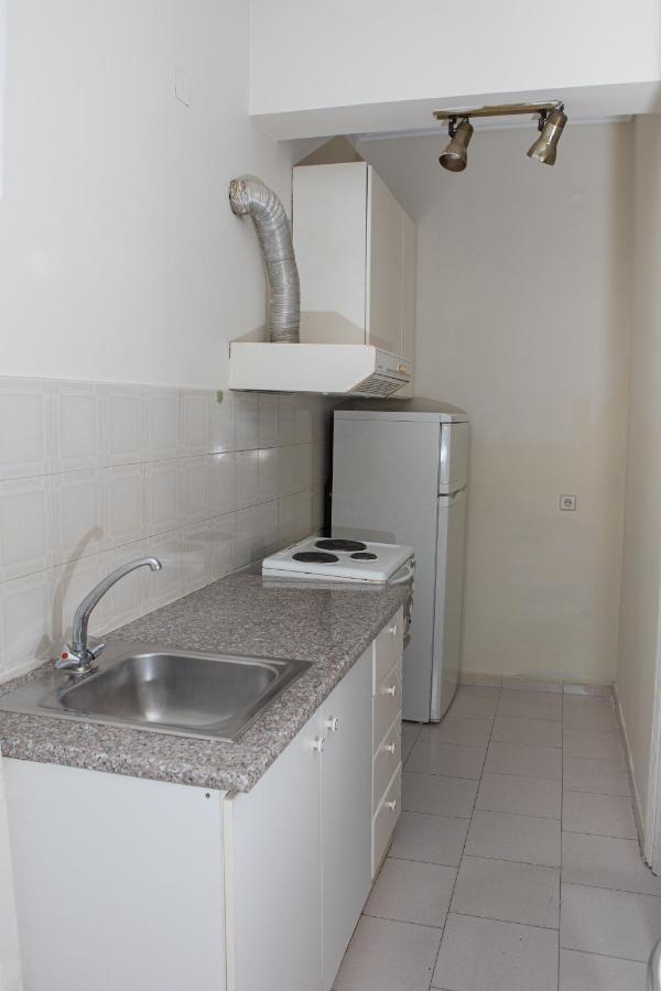 קמנה וורלה Ronzi Apartments מראה חיצוני תמונה