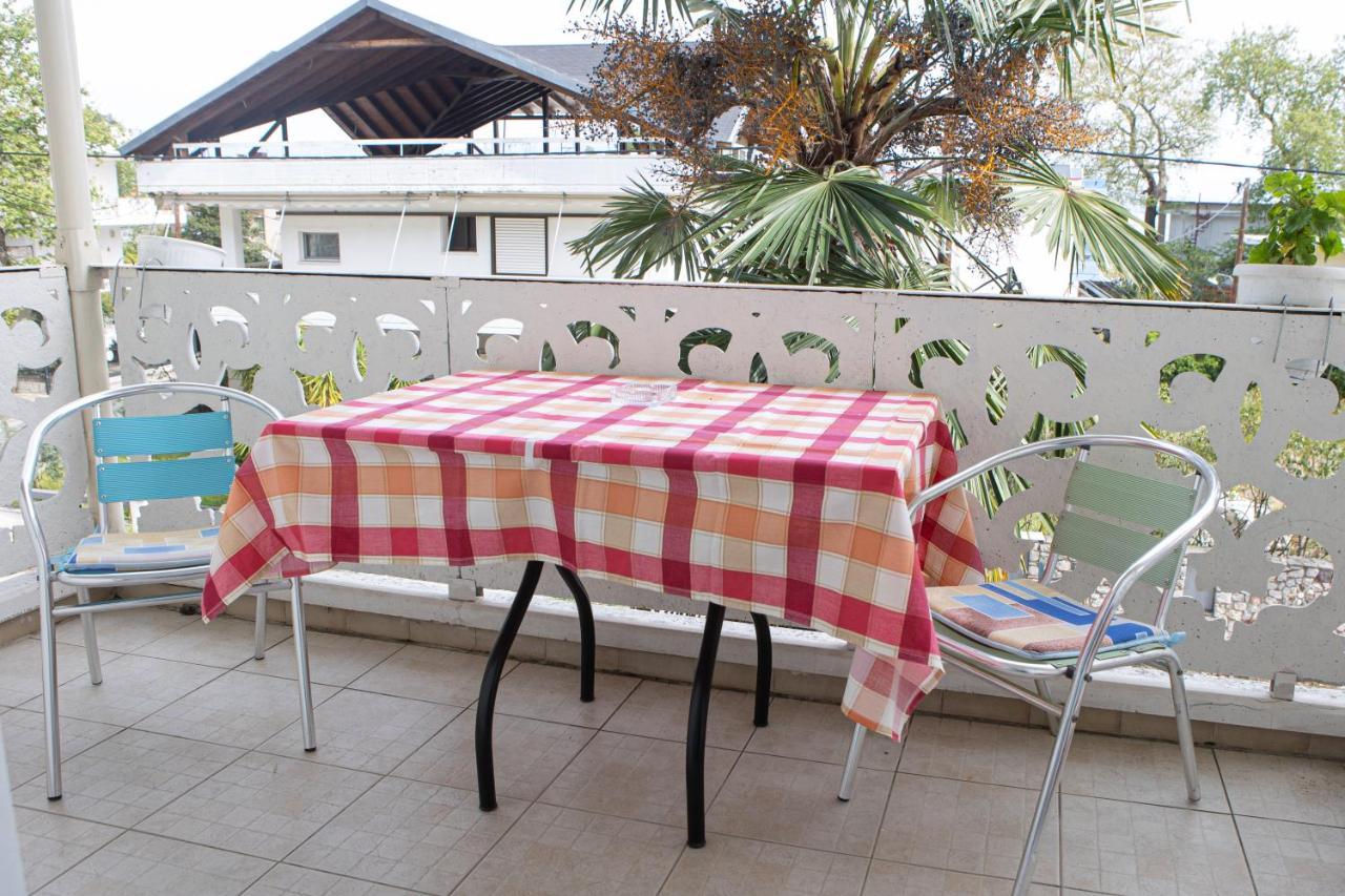 קמנה וורלה Ronzi Apartments מראה חיצוני תמונה