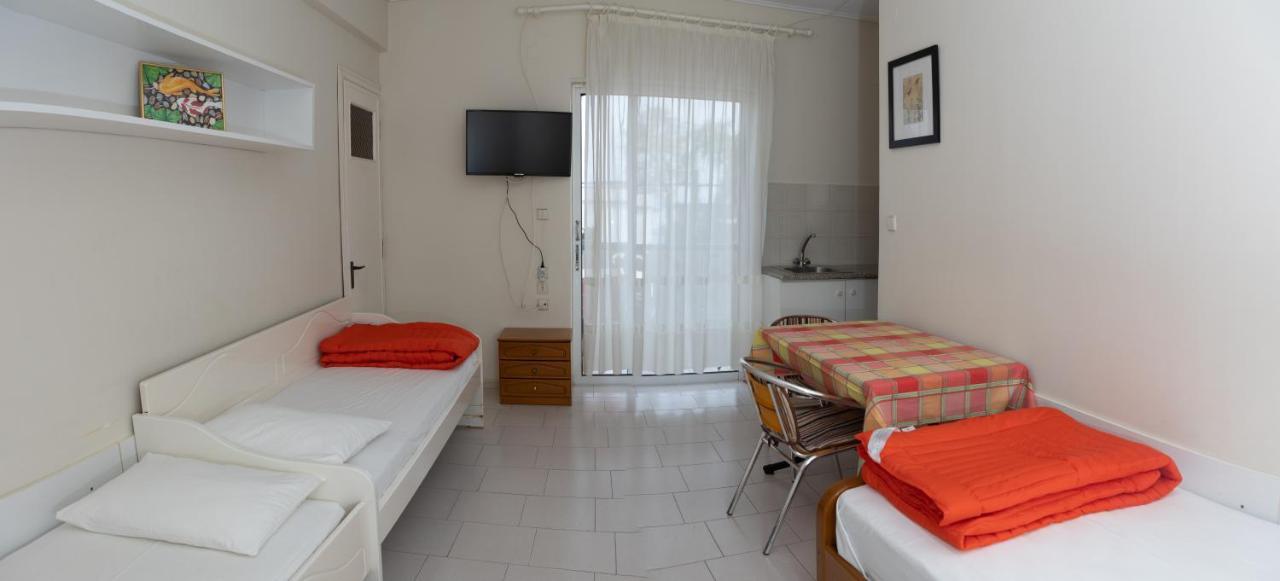 קמנה וורלה Ronzi Apartments מראה חיצוני תמונה