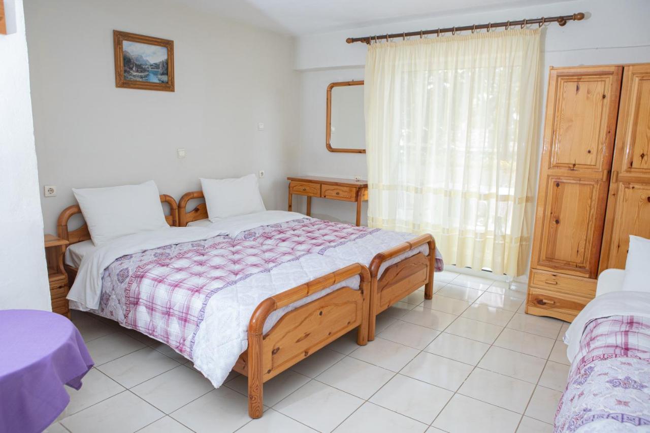 קמנה וורלה Ronzi Apartments מראה חיצוני תמונה