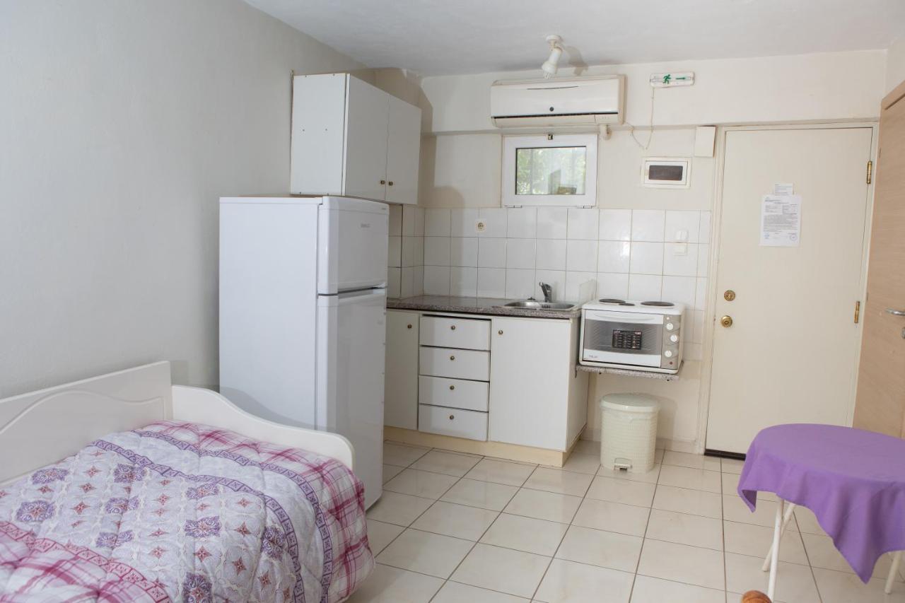 קמנה וורלה Ronzi Apartments מראה חיצוני תמונה