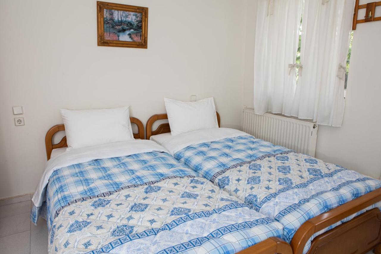קמנה וורלה Ronzi Apartments מראה חיצוני תמונה