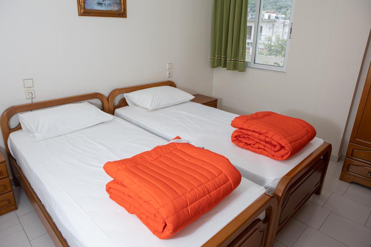 קמנה וורלה Ronzi Apartments מראה חיצוני תמונה