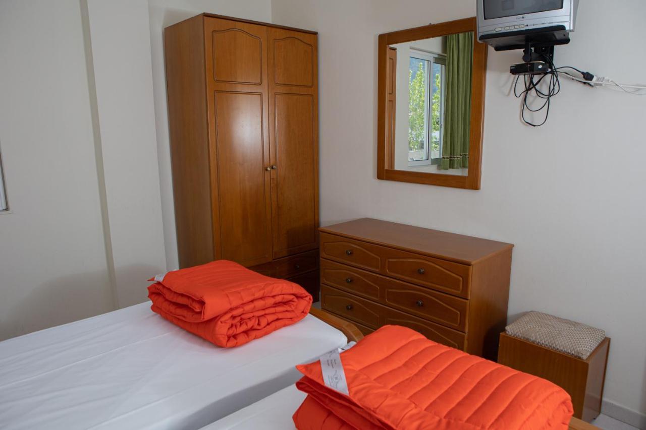קמנה וורלה Ronzi Apartments מראה חיצוני תמונה